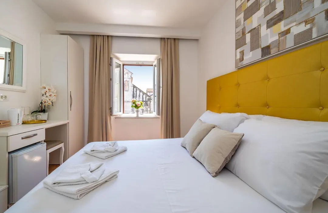 Luxury Rooms Zadar Old Town-1