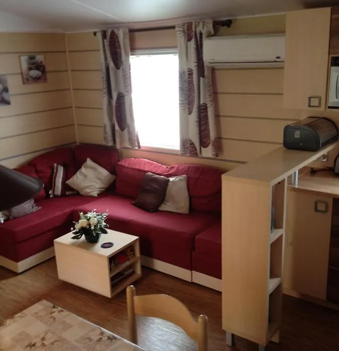 Magic Mobile Montourey, 3 chambres, 2 salles de bain, piscine disponible sur place-1