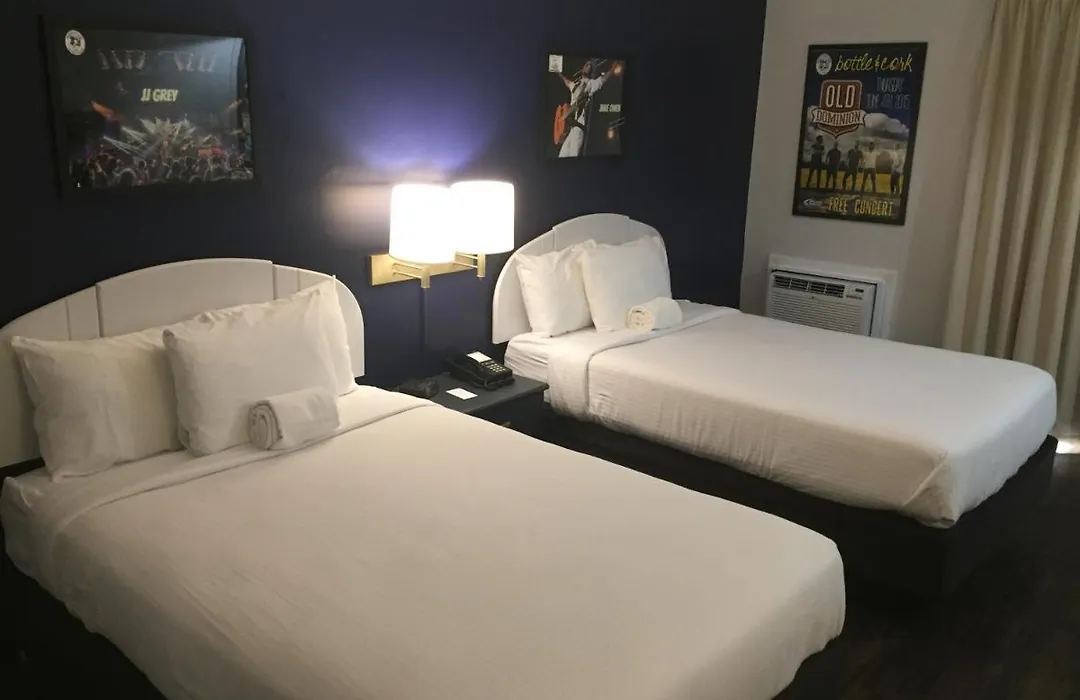 Hotel Dewey-1