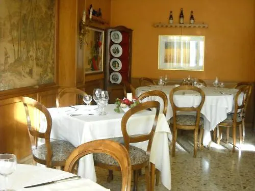 Hotel Regina-1