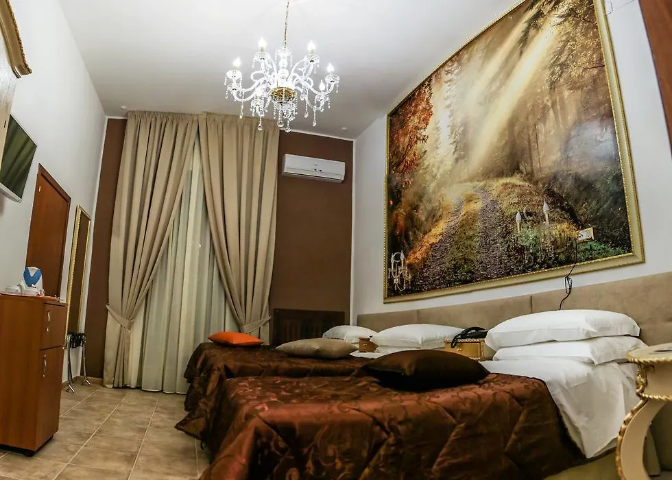 Hotel Des Artistes-1