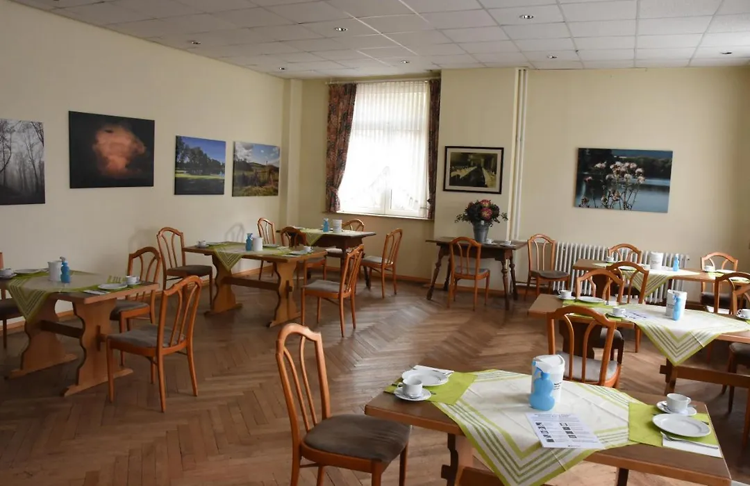 Hotel Deutsche Eiche-1
