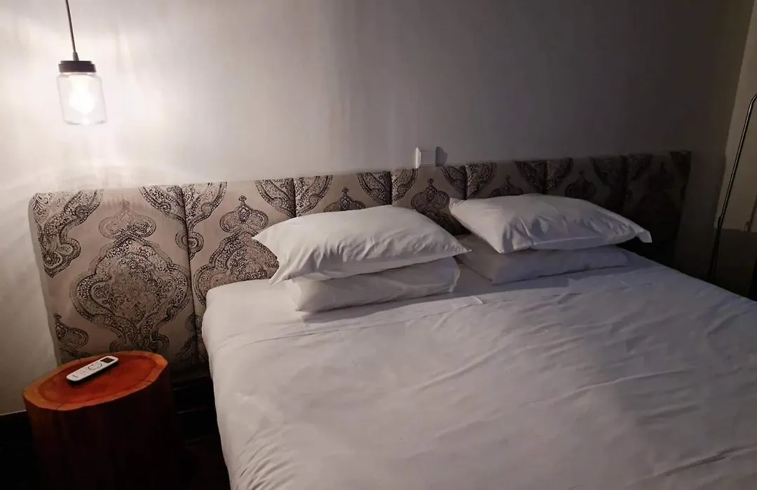 Rosa Biscoito Suites-1