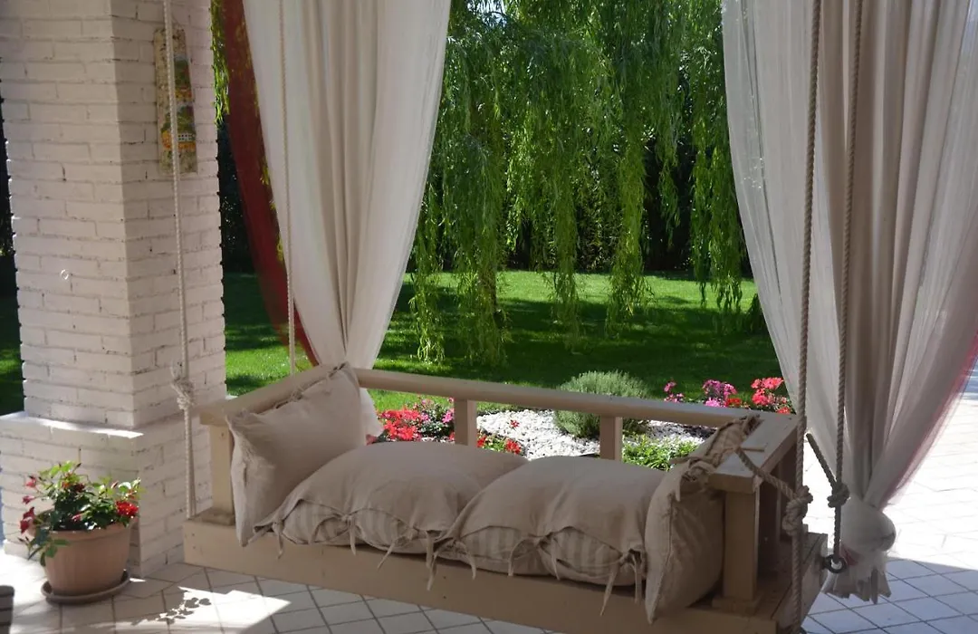 Asso Bed & Breakfast-1