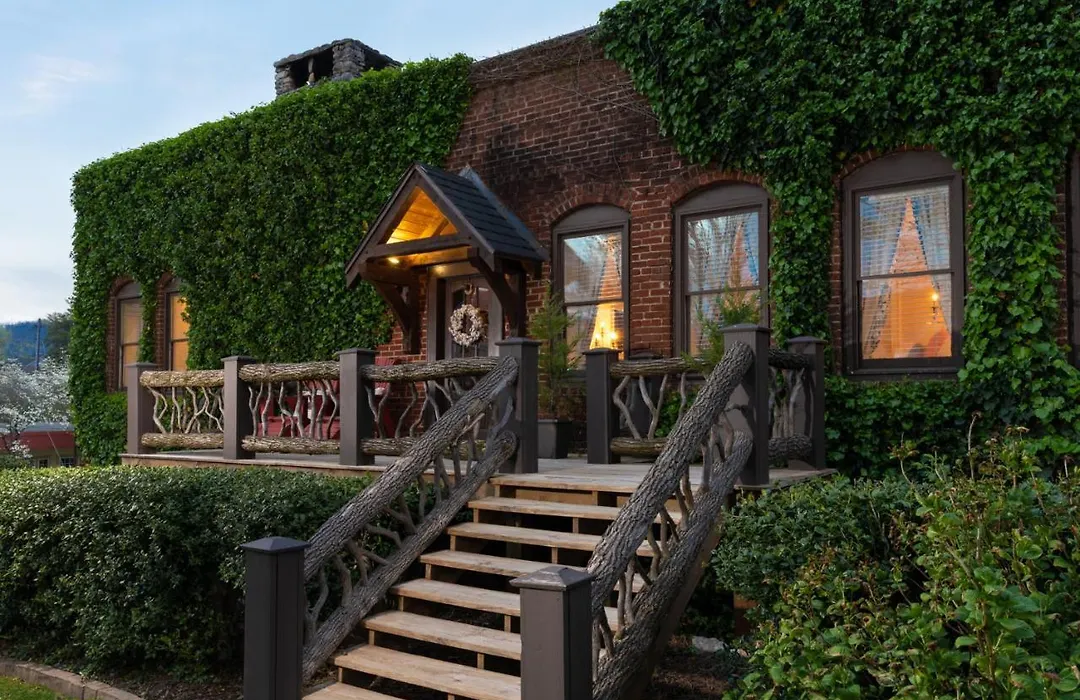 The White Birch Inn-1