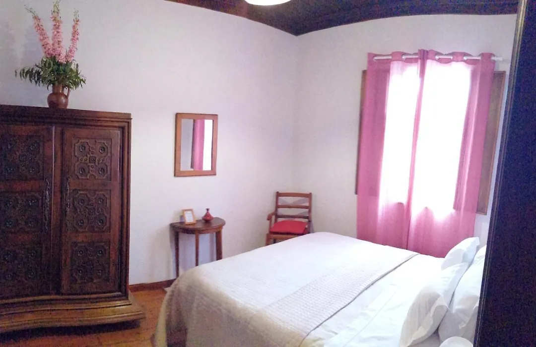 Casa Dos Pingos De Mel-1