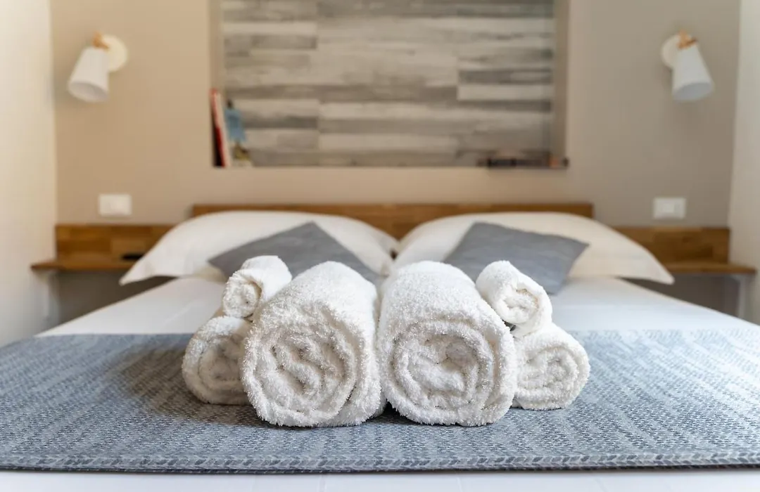 Vittoria Rooms-1
