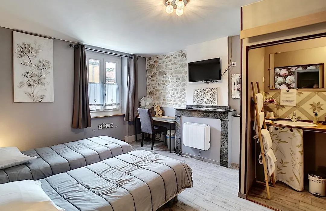 Maison de ville au pied de la Montagne Noire-1