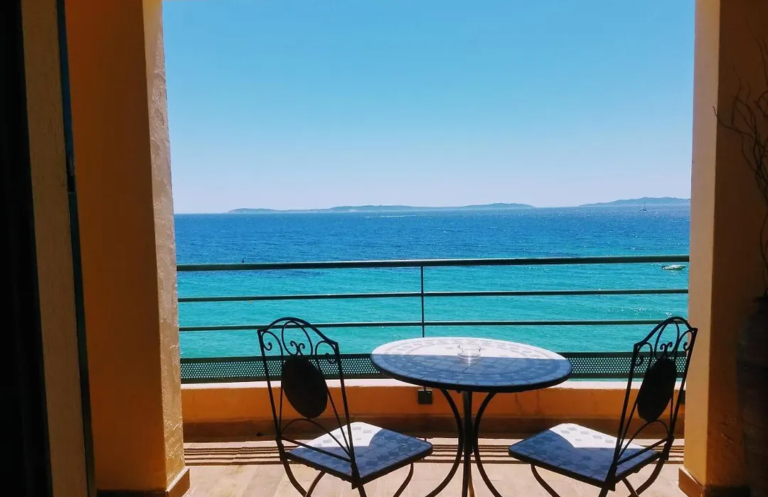 Hôtel Cavalière Surplage-1