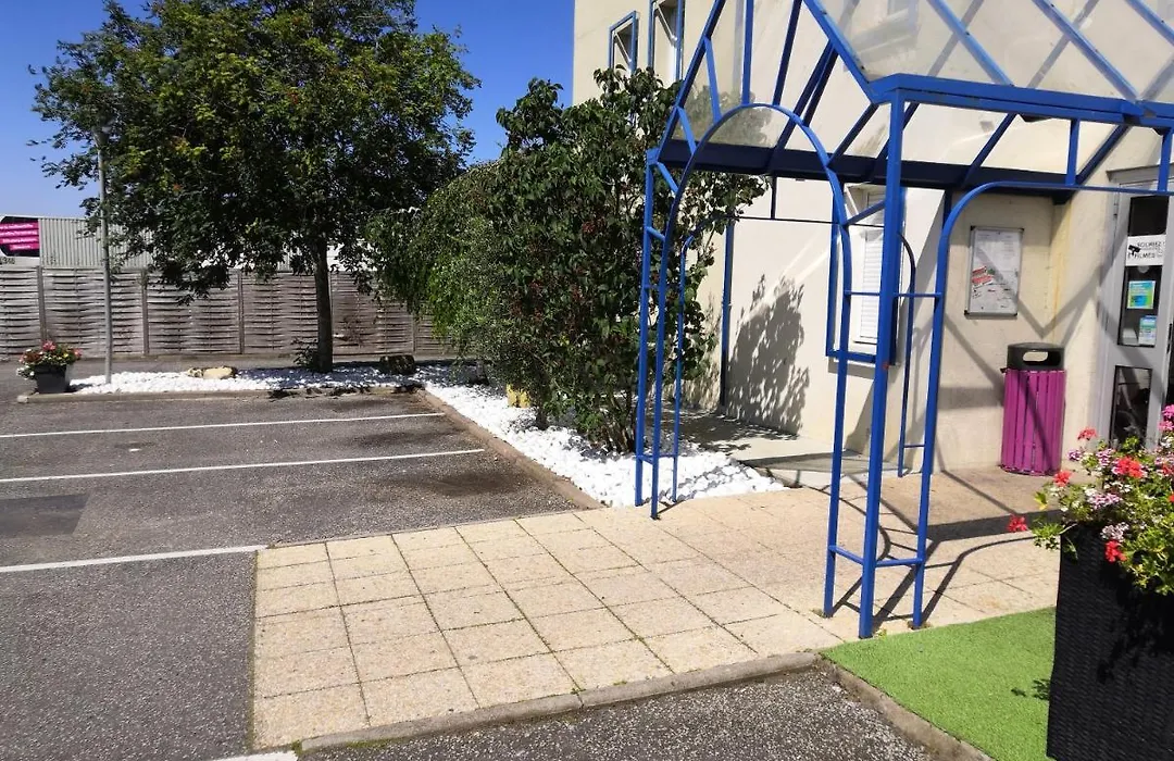 Hôtel M&R-1