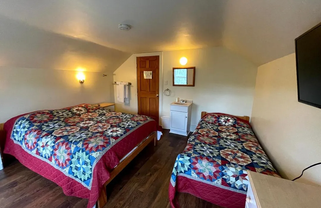 The Riverside Inn-1