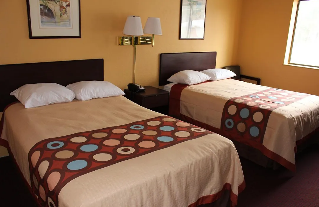 Knights Inn Albany-1