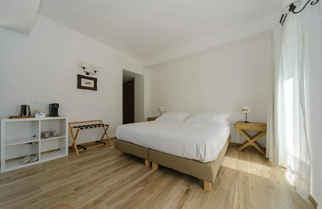 Relais Chalons D'Orange-1