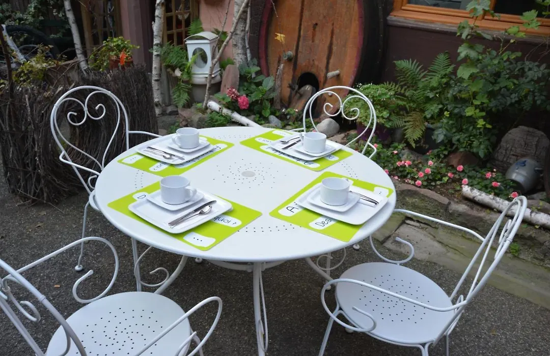 Chambres D'Hotes Chez Caroline-1