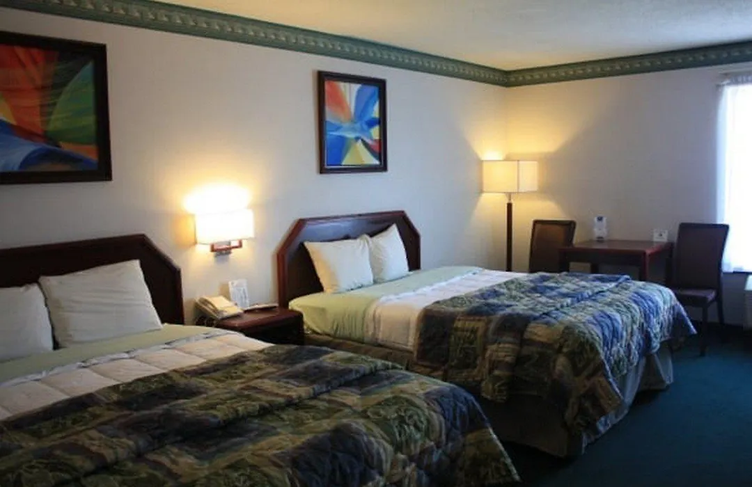 Super 8 By Wyndham Somerset-1