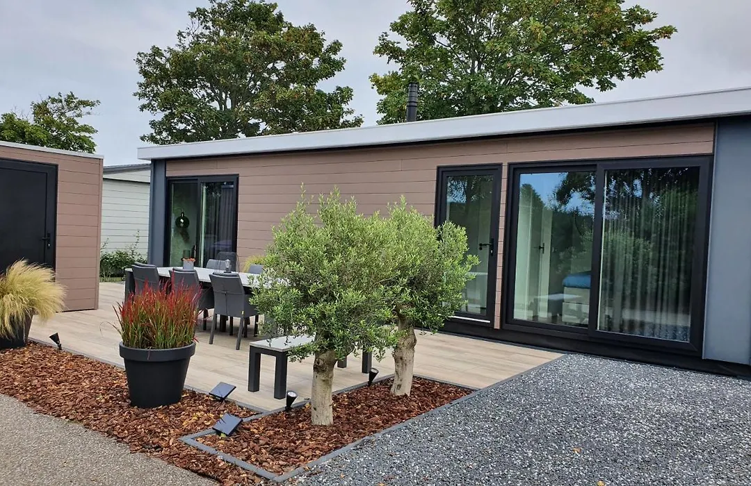 Welcome in - Beachhouse Renesse 2645 aan de duinen - Camping Julianahoeve-1