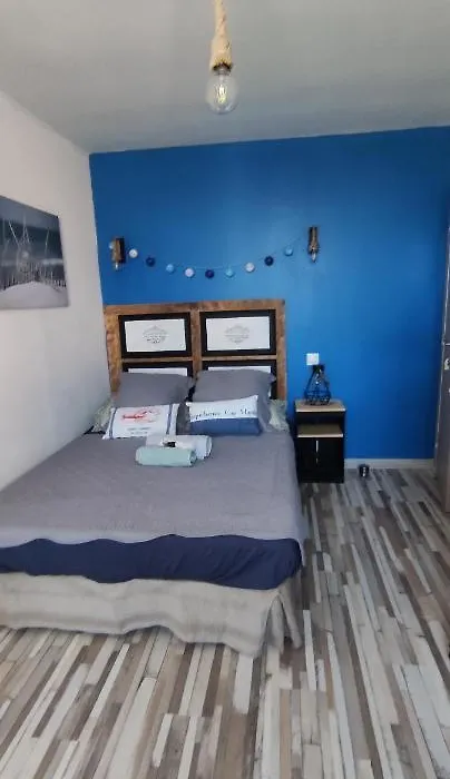 chambres côté plage, aperçu mer, côté plage et aéroport, climatisées et parking gratuit-1