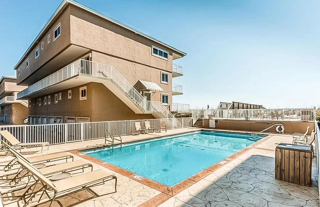 Starboard Village 3-321-1