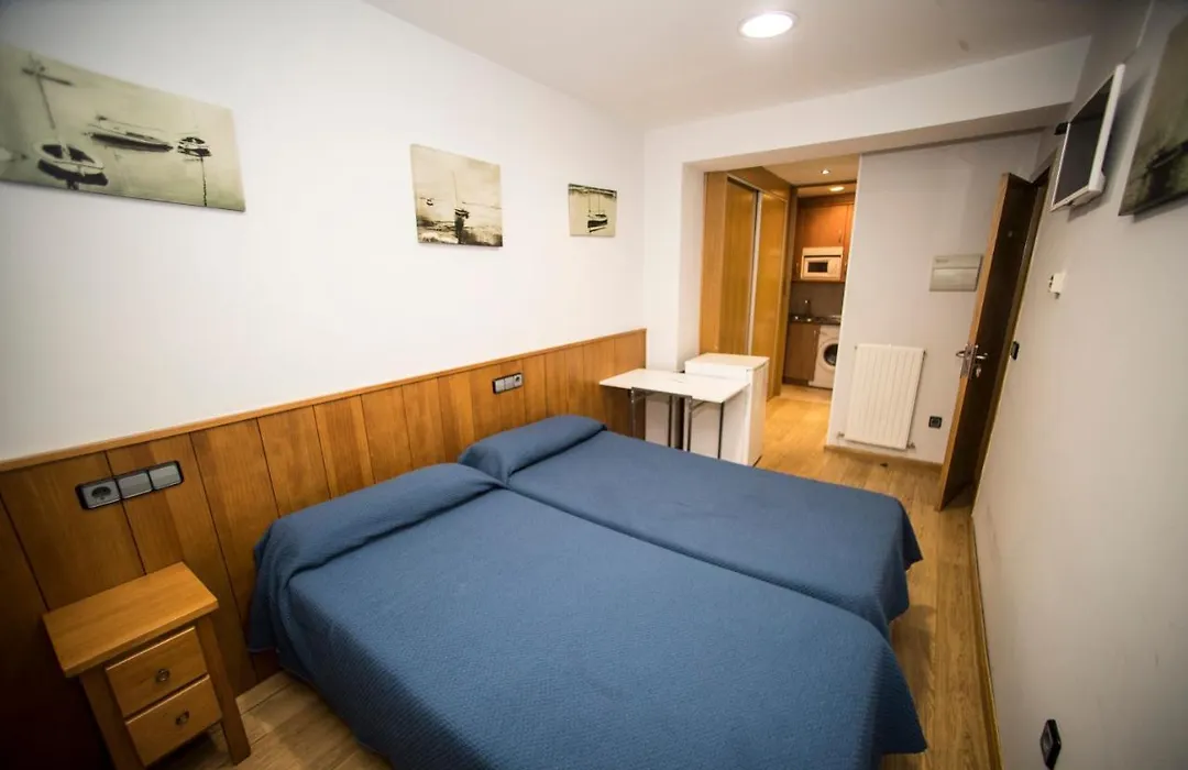 Hostal Caballeros-1