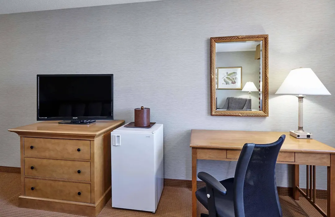 Madison Plaza Hotel-1