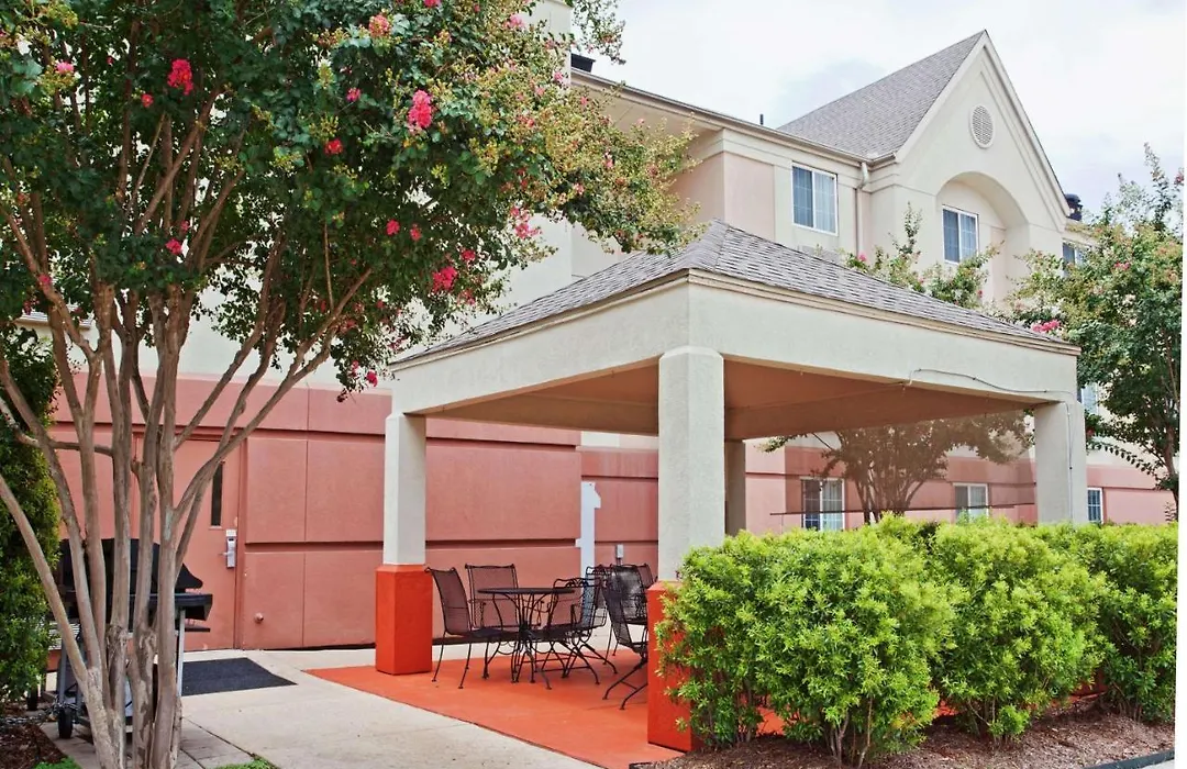 Candlewood Suites By The Galleria-1