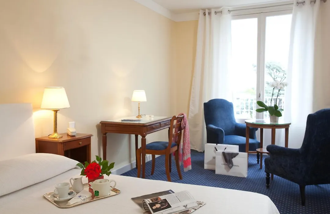 Logis Hotel Royal Saint-Mart-1