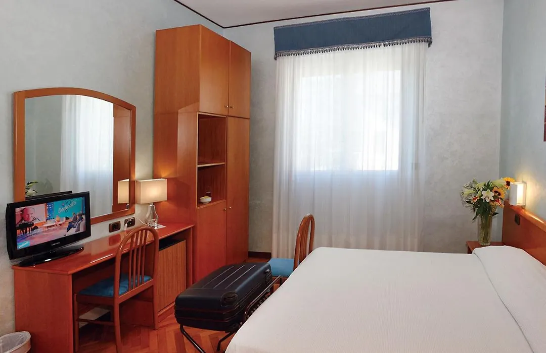 Hotel Autostrada-1
