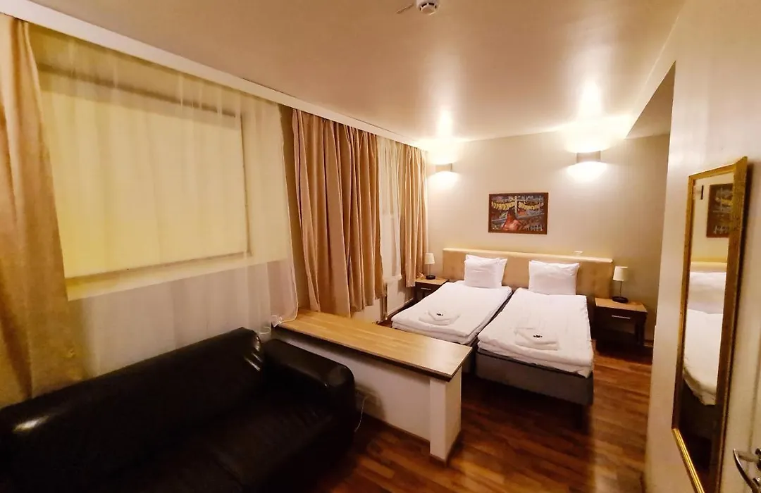 Hotel Midpoint Helsinki-1