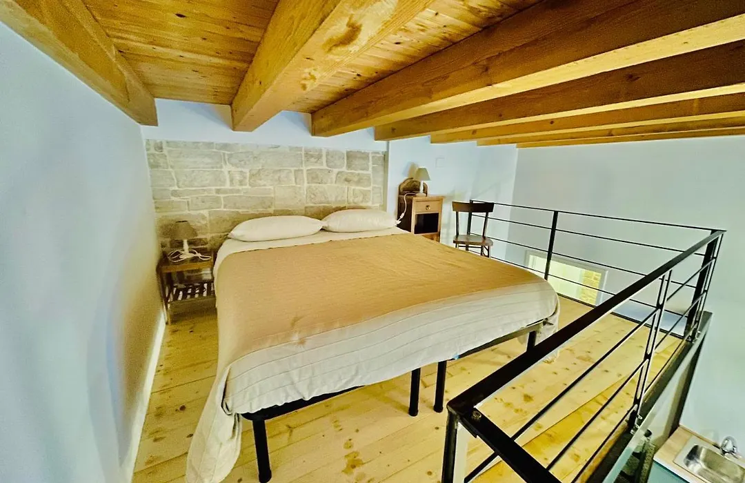 Palazzo Lupicini Affittacamere-1