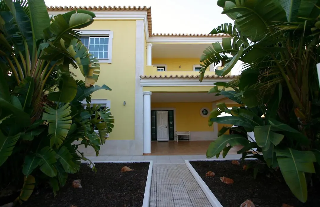 Villa Vista Mar Piscina Suites-1