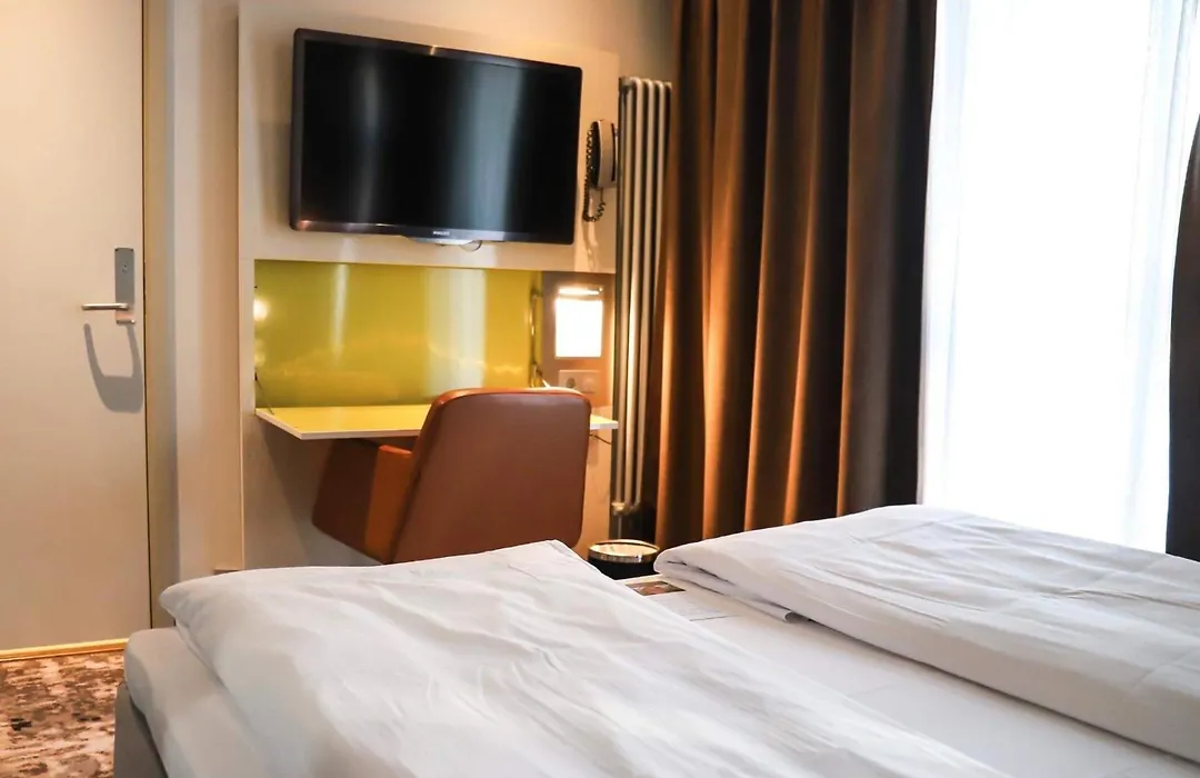 Comfort Hotel Grand Central-1
