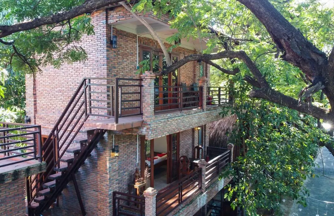 Bamboo Bungalow-1