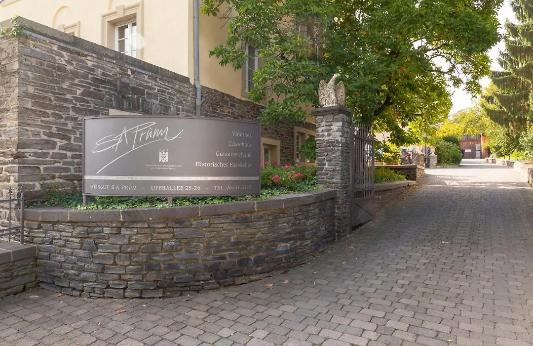 Wein- Und Landhaus S A Pruem-1