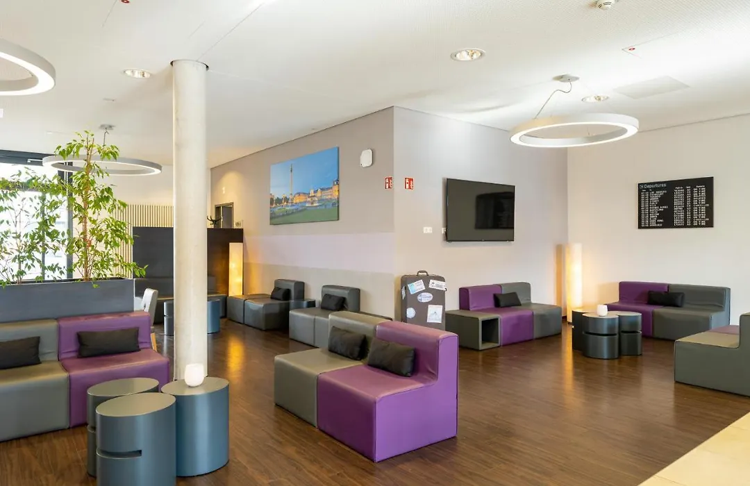 Messe & Airport Hotel Stuttgart-1