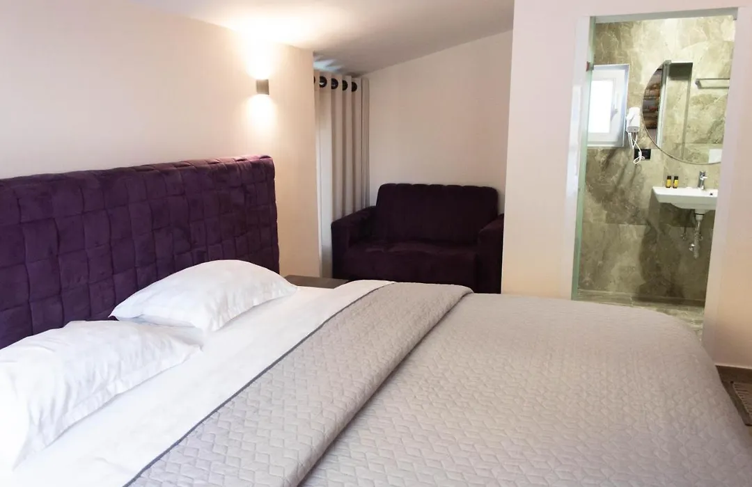 Venis Hotel-1
