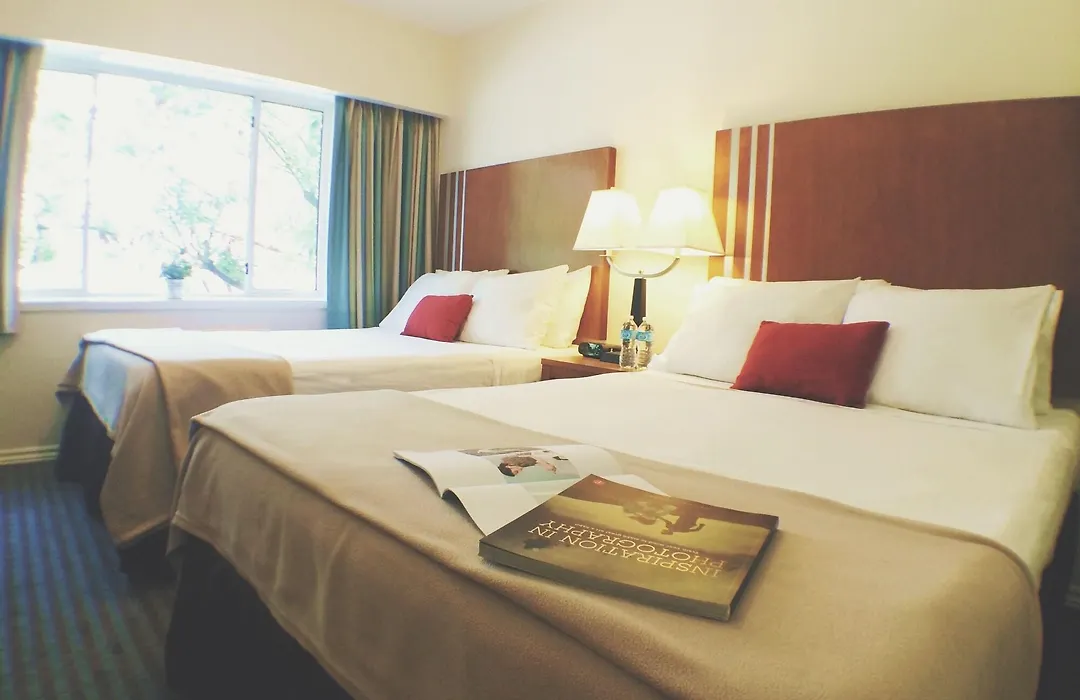 Greenbrier Hotel-1