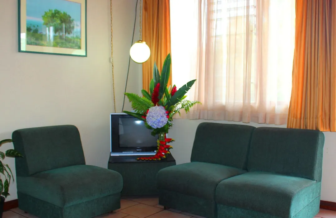 Soluxe El Sesteo Hotel-1