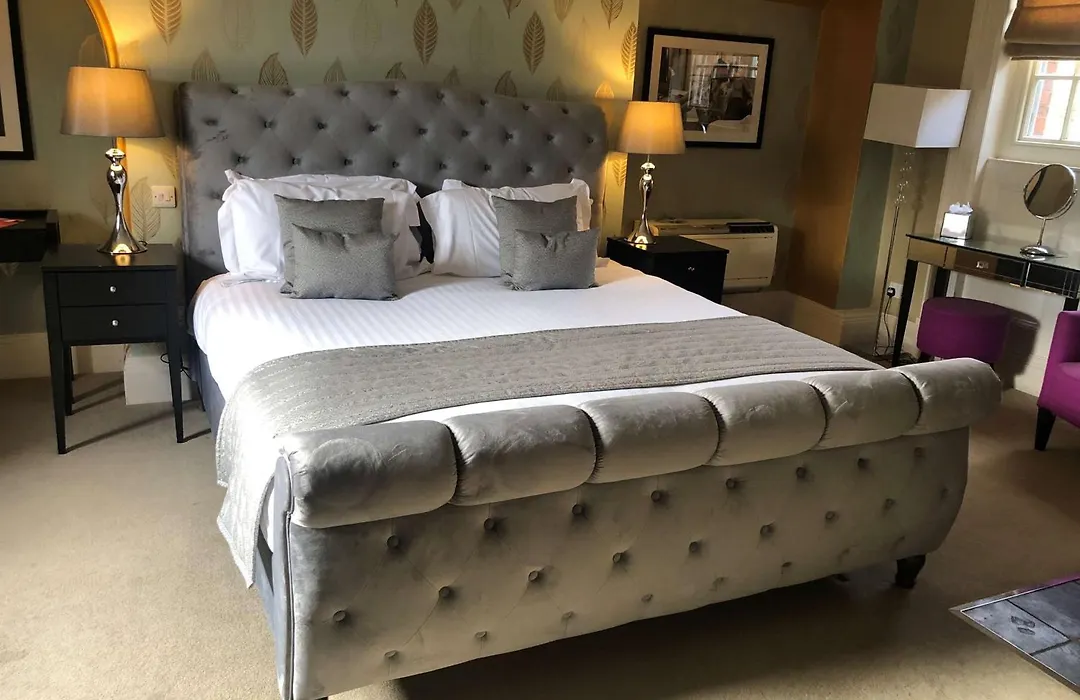 The Lincoln Hotel-1