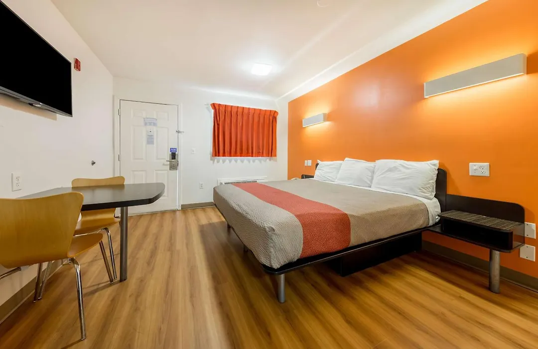 Motel 6-Greenville, Sc-1