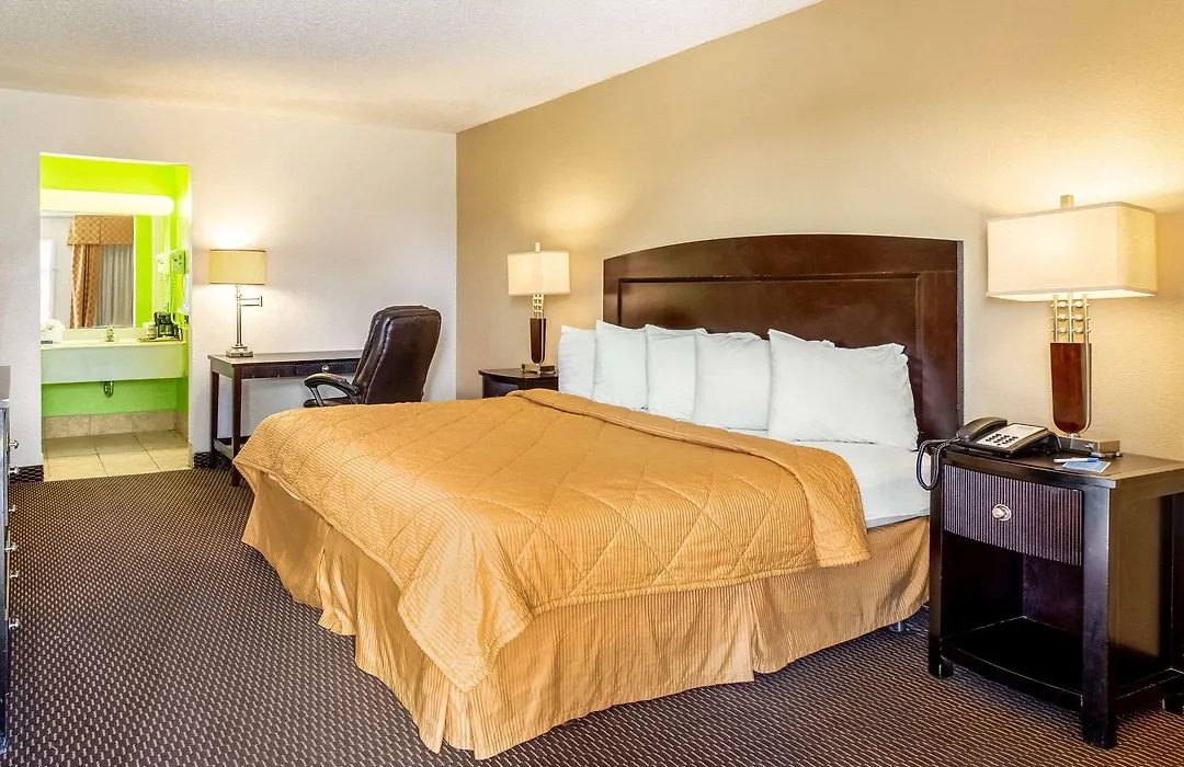 Mesilla Valley Days Inn & Suites-1