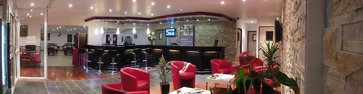 Comfort Hotel Poissy Technoparc-1