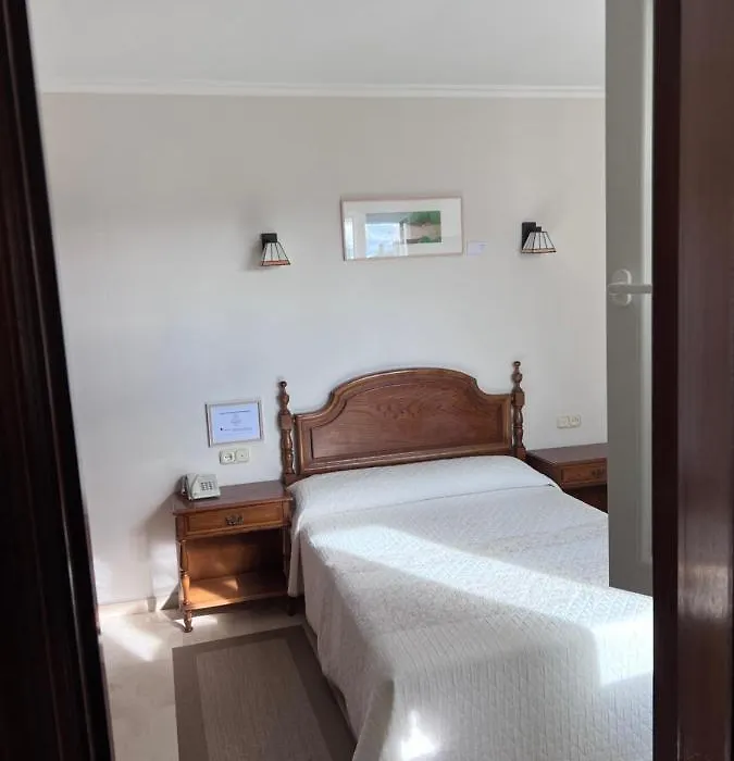 Hotel Serantes-1