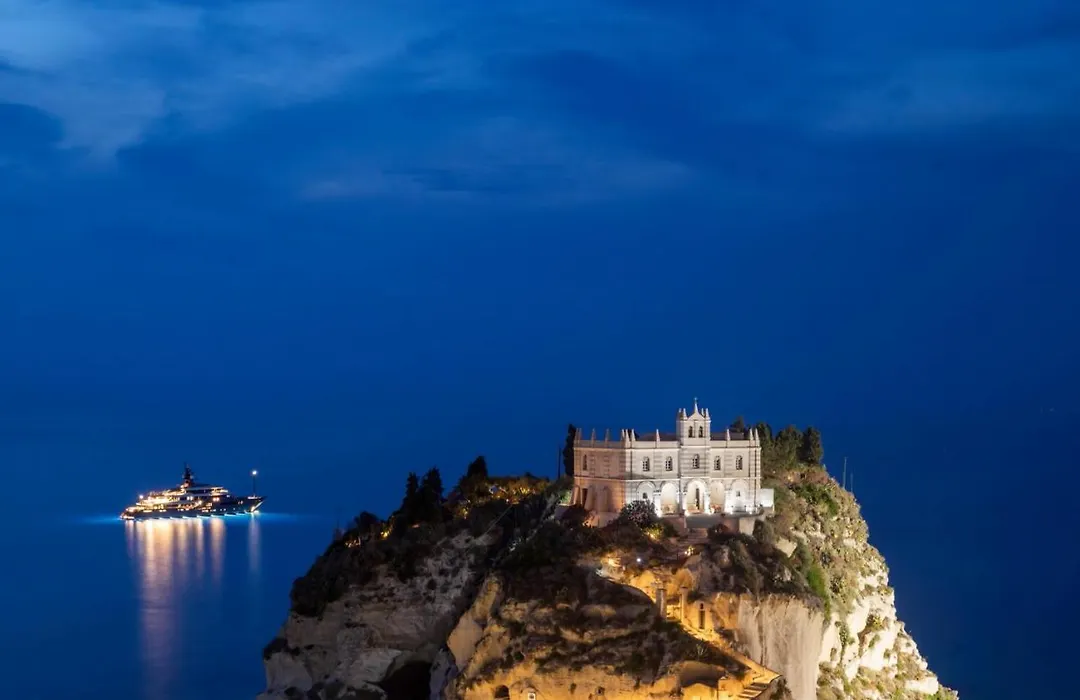 Rooms Dream Tropea-1