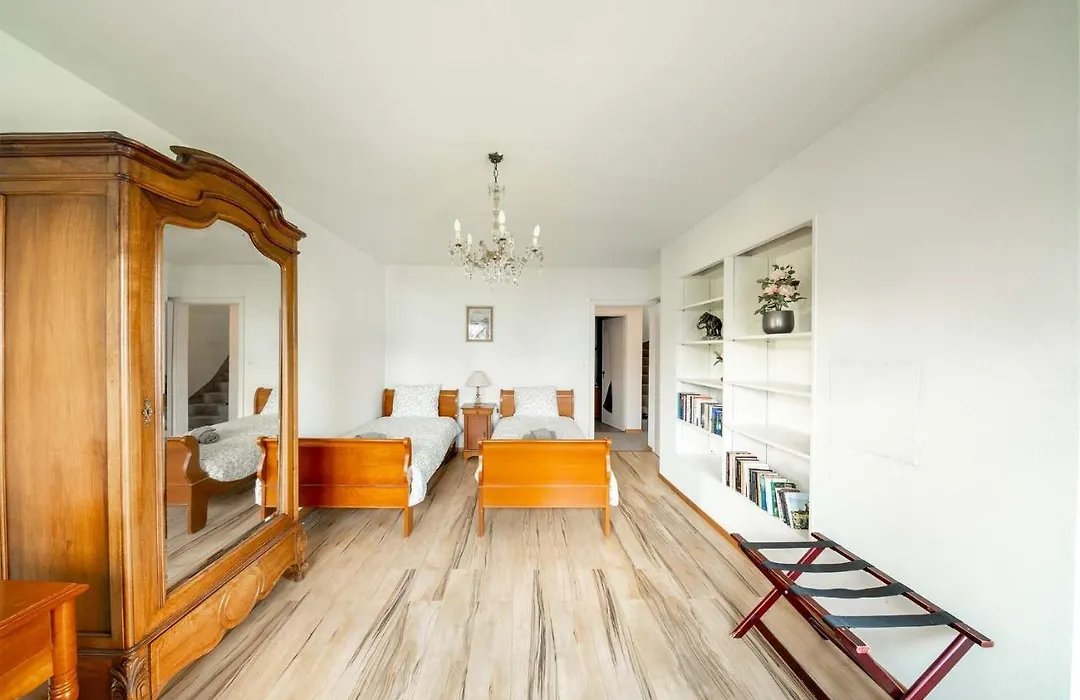 Ground Floor Rooms With Stunning Lake View & Garden Access-1