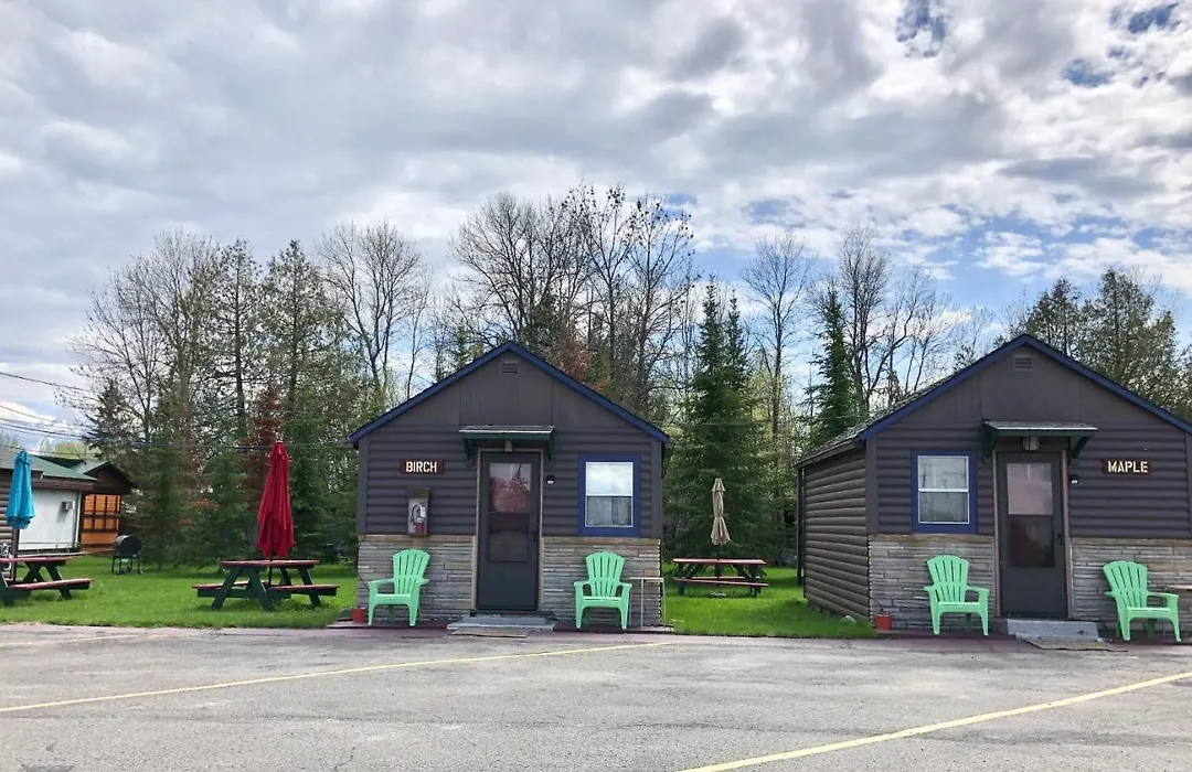 Hilltop Lodge And Cabins-1