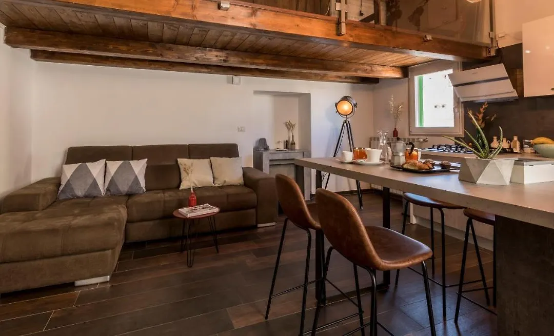 Suite 39-1