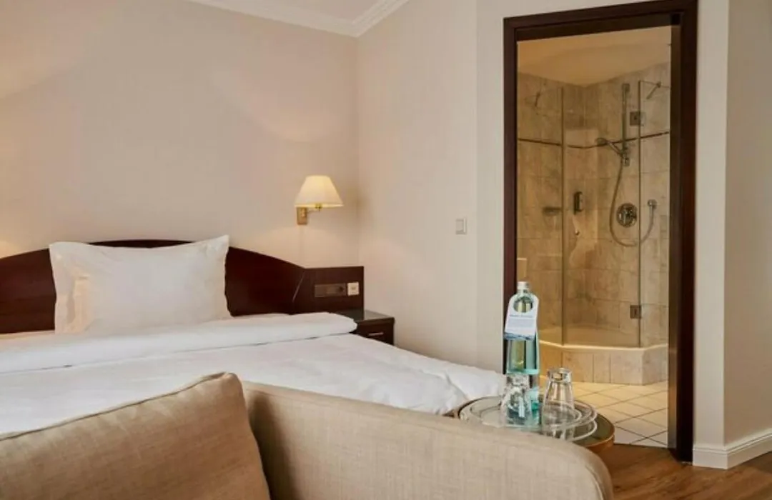Hotel Wilhelm Busch-1