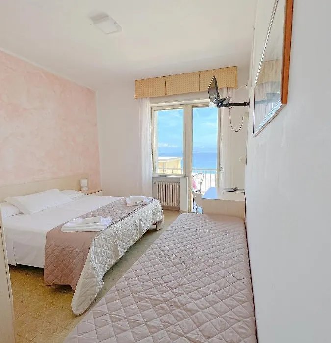 Hotel Ambassador-1