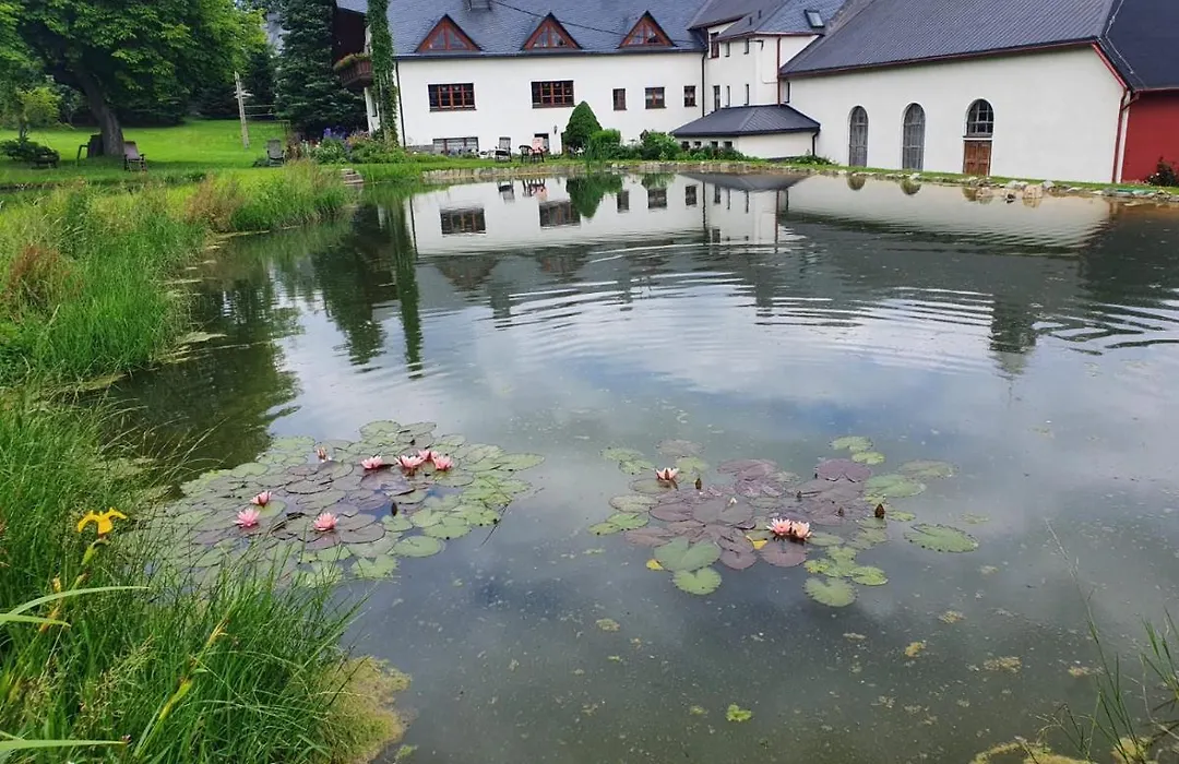 Gasthof-Pension Rotes Haus-1