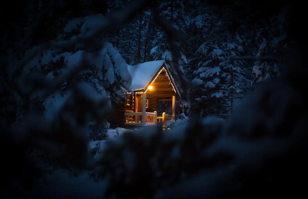 Storm Mountain Lodge & Cabins-1